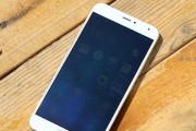 魅族PRO5的手感如何？（以魅族PRO5的外观、材质和质感为切入点探讨其手感特点）